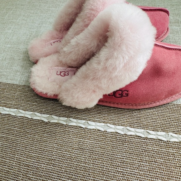 UGG Pink Suede Shearling Clog Slippers - Picture 3 of 7